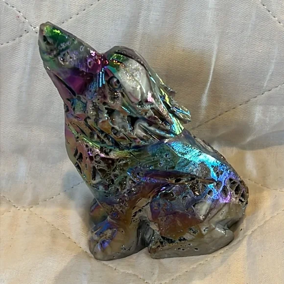 Aurora Sphalerite Wolf 🐺 Crystal Gemstone Carving NWOT